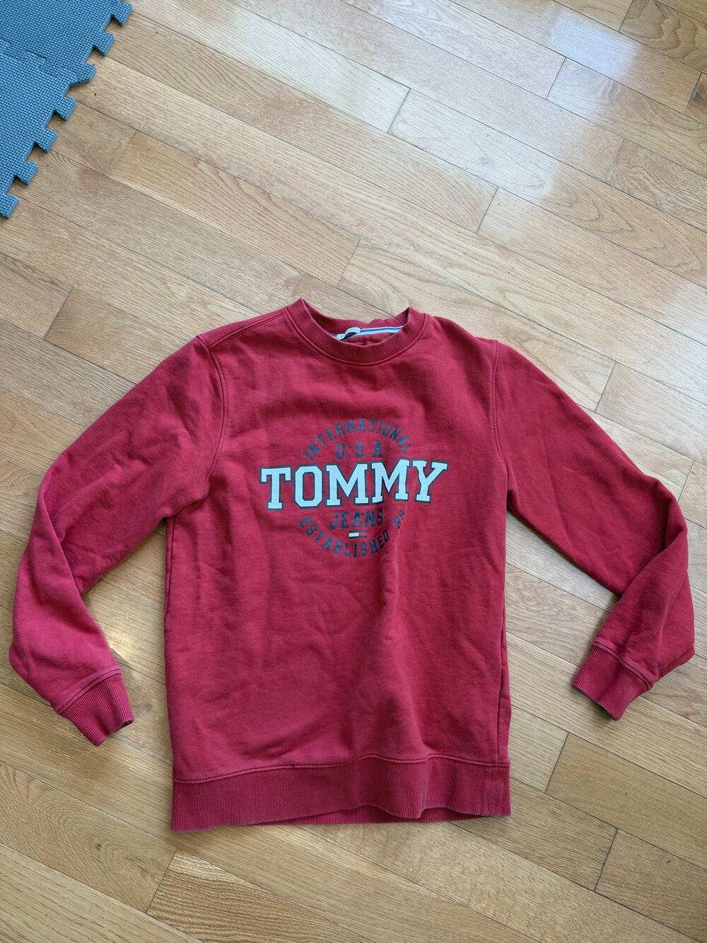 Vintage Tommy Hilfiger Sweatshirt